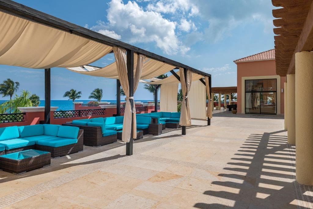 Ocean Coral Riviera Cancun resort