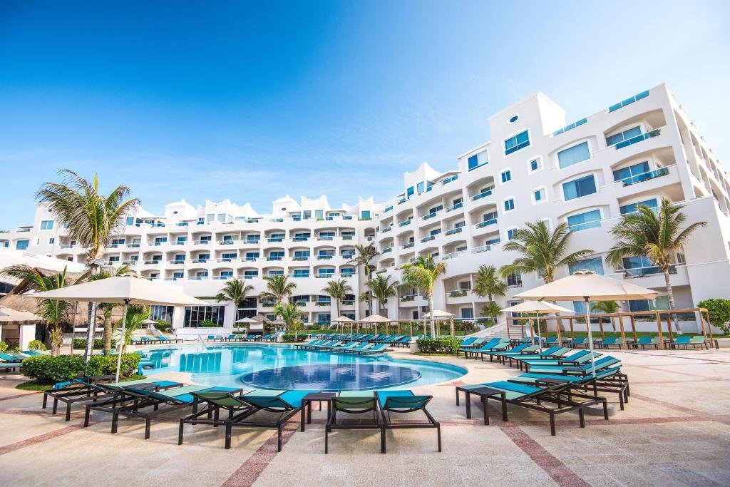 Sunscape Cancun Resort & Spa resort