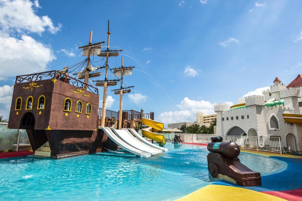 Sunscape Cancun Resort & Spa resort