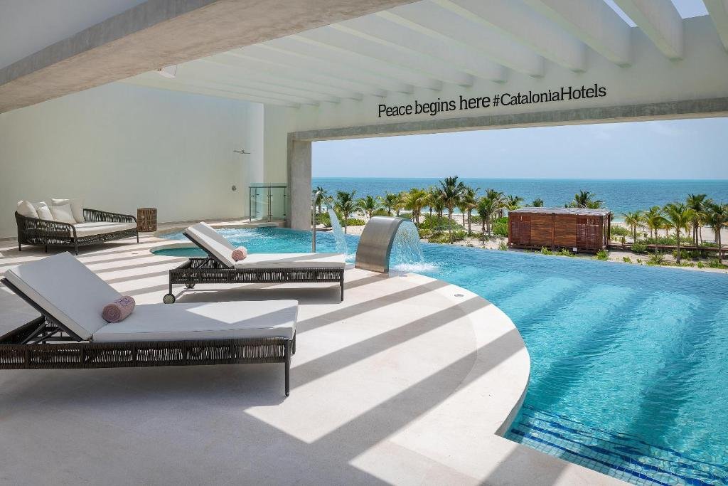 Catalonia Grand Costa Mujeres All Suites & Spa resort