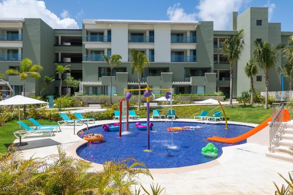 Catalonia Grand Costa Mujeres All Suites & Spa resort
