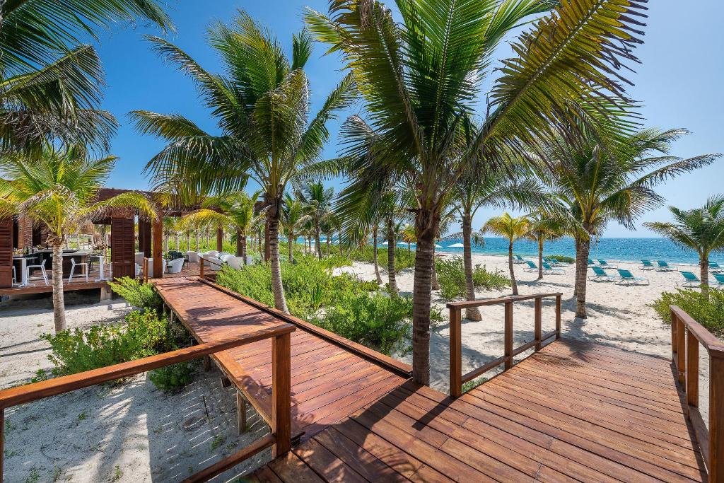 Catalonia Grand Costa Mujeres All Suites & Spa resort