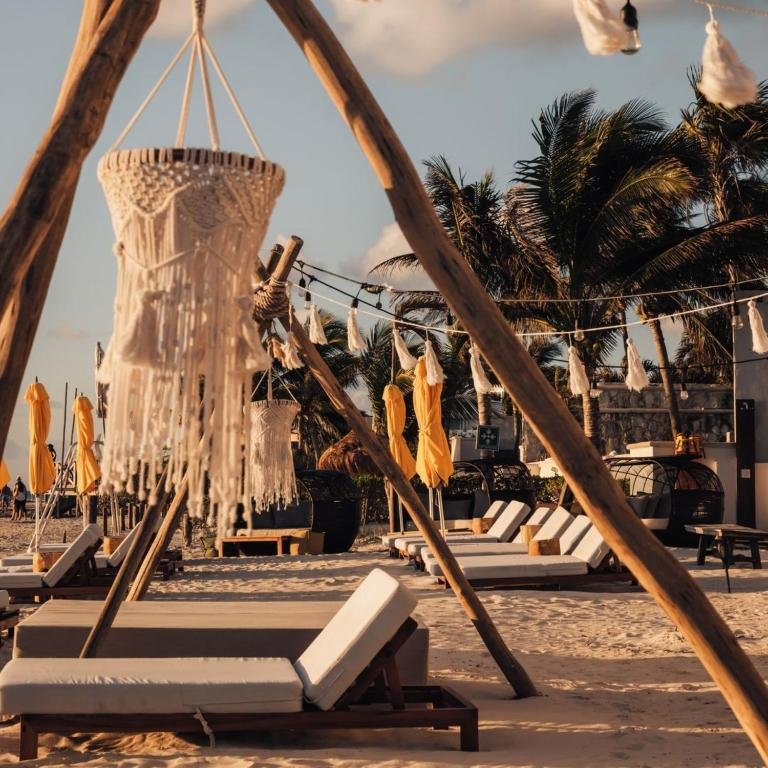 The Fives Oceanfront Puerto Morelos resort