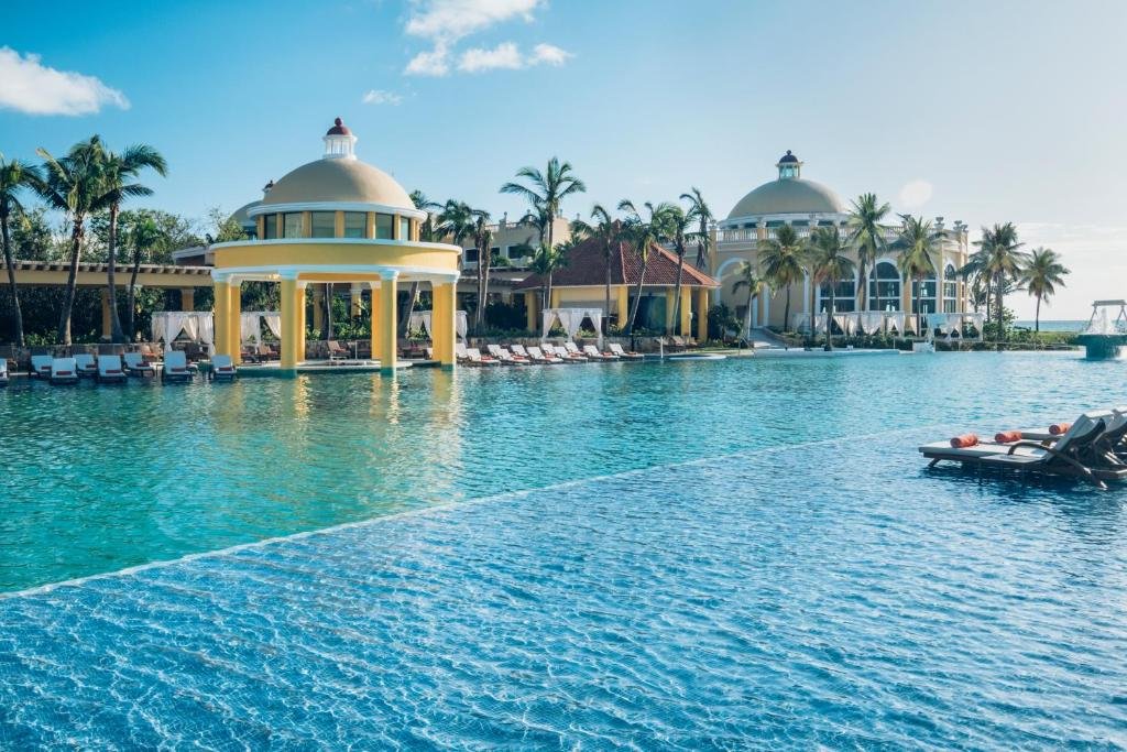 JOIA Paraiso by Iberostar resort