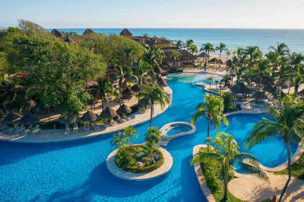 Iberostar Waves Tucan resort