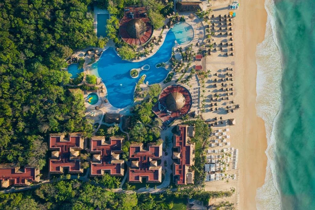 Iberostar Waves Tucan resort