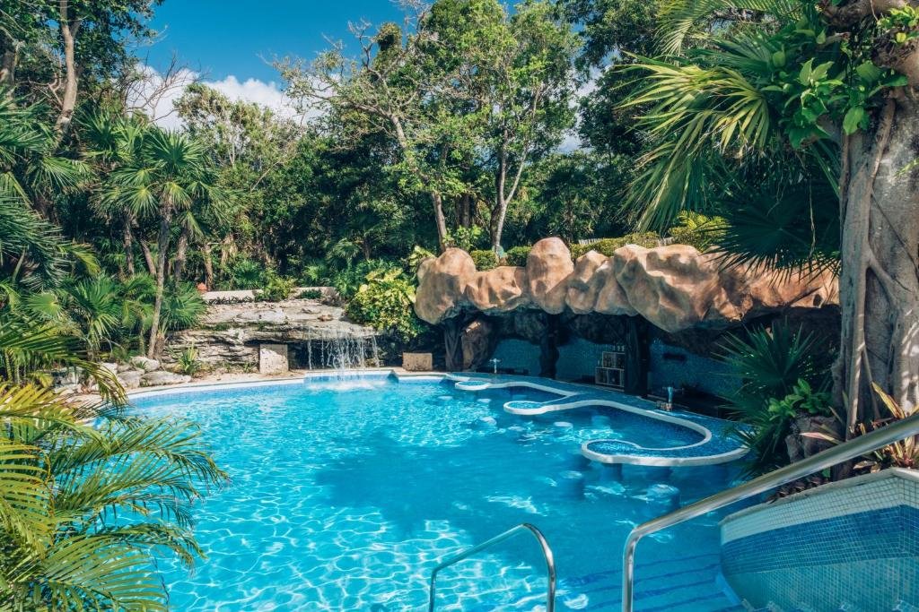 Iberostar Waves Tucan resort