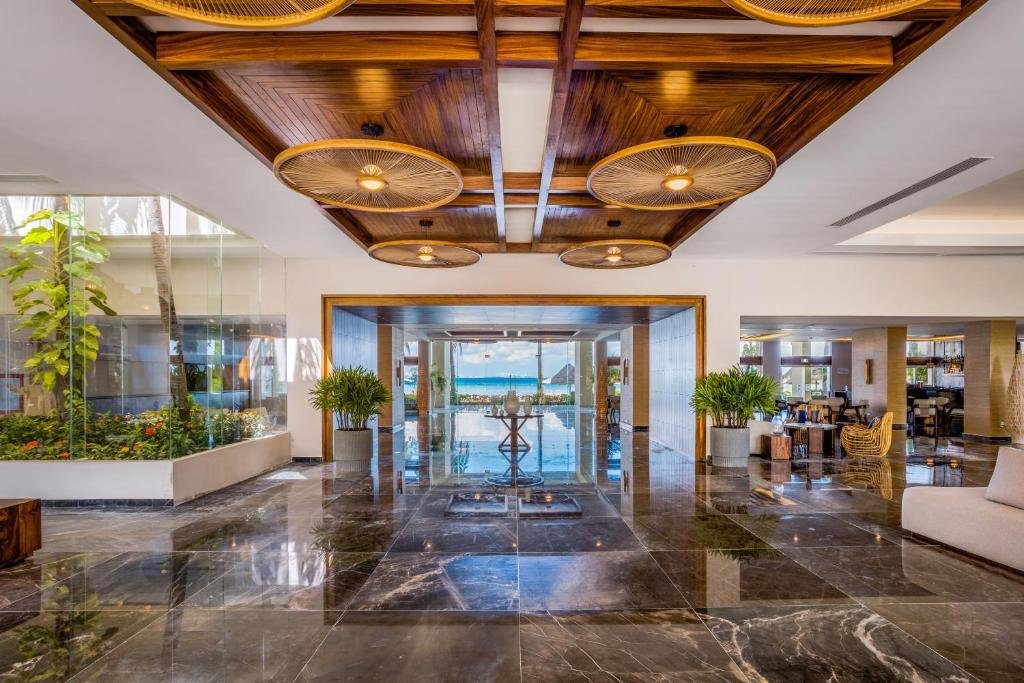 Dreams Sands Cancun Resort & Spa resort