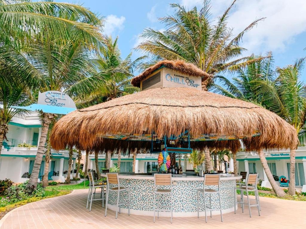 Margaritaville Island Reserve Riviera Cancún resort