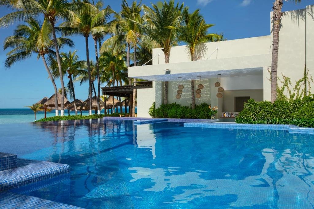 Dreams Sands Cancun Resort & Spa resort