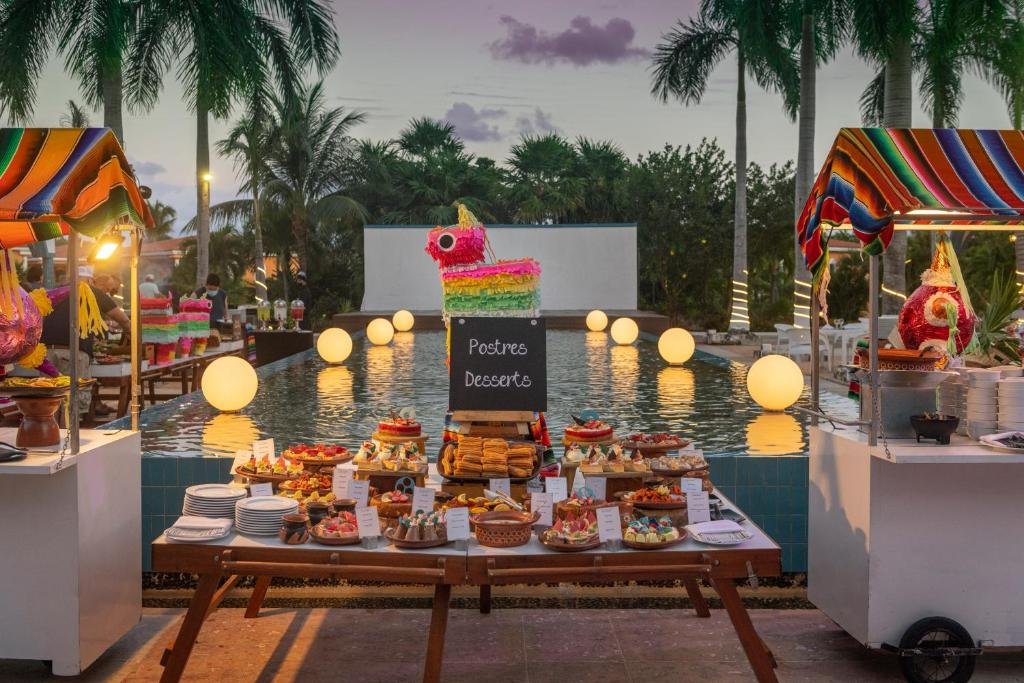 Ocean Maya Royale resort