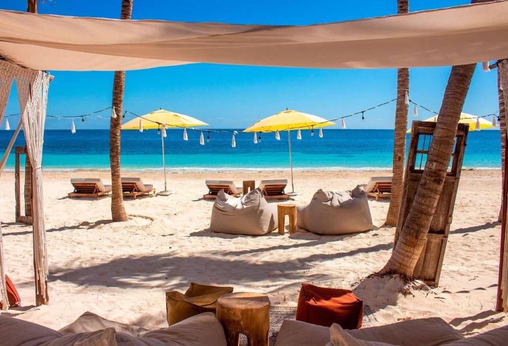 The Fives Oceanfront Puerto Morelos resort