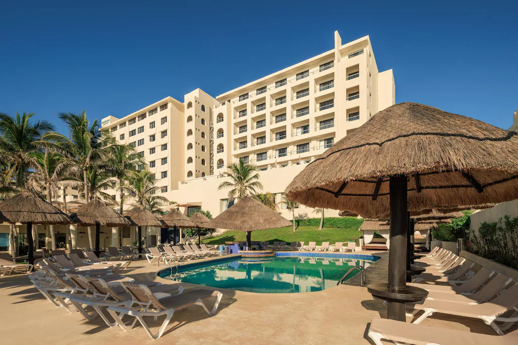 Occidental Tucancún resort