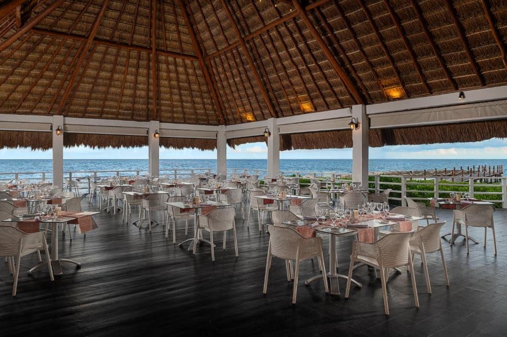 Ocean Maya Royale resort