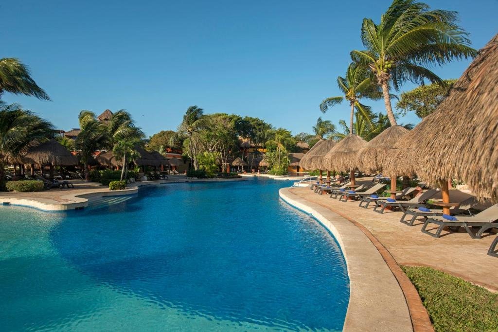 Iberostar Waves Tucan resort