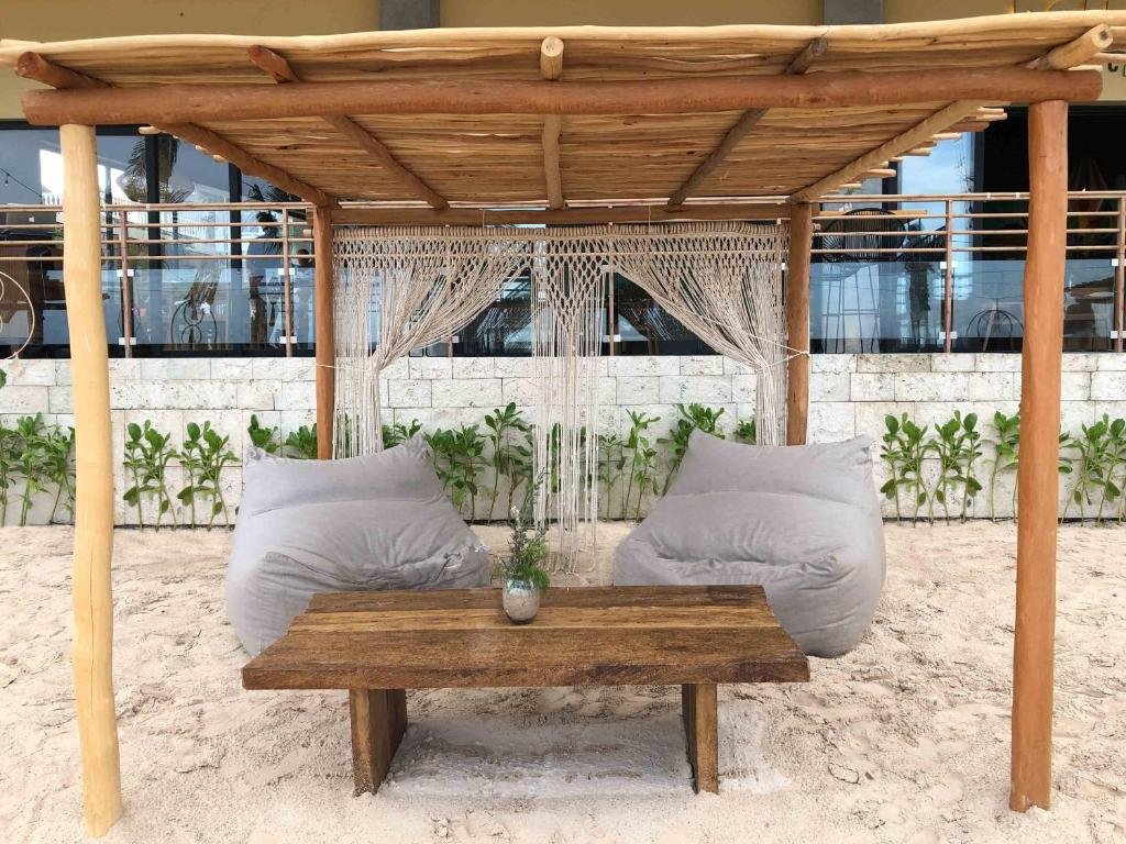The Fives Oceanfront Puerto Morelos resort