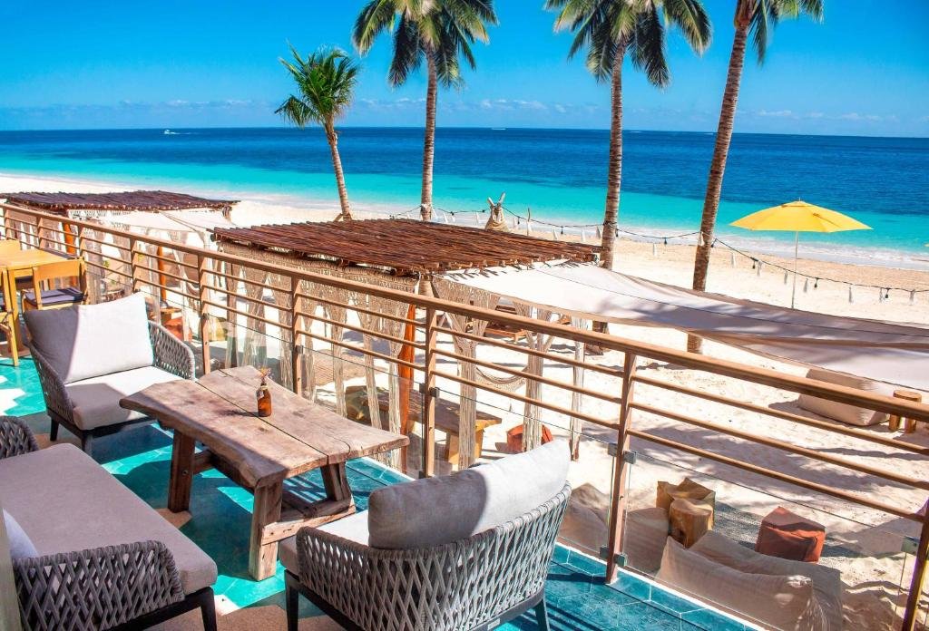 The Fives Oceanfront Puerto Morelos resort