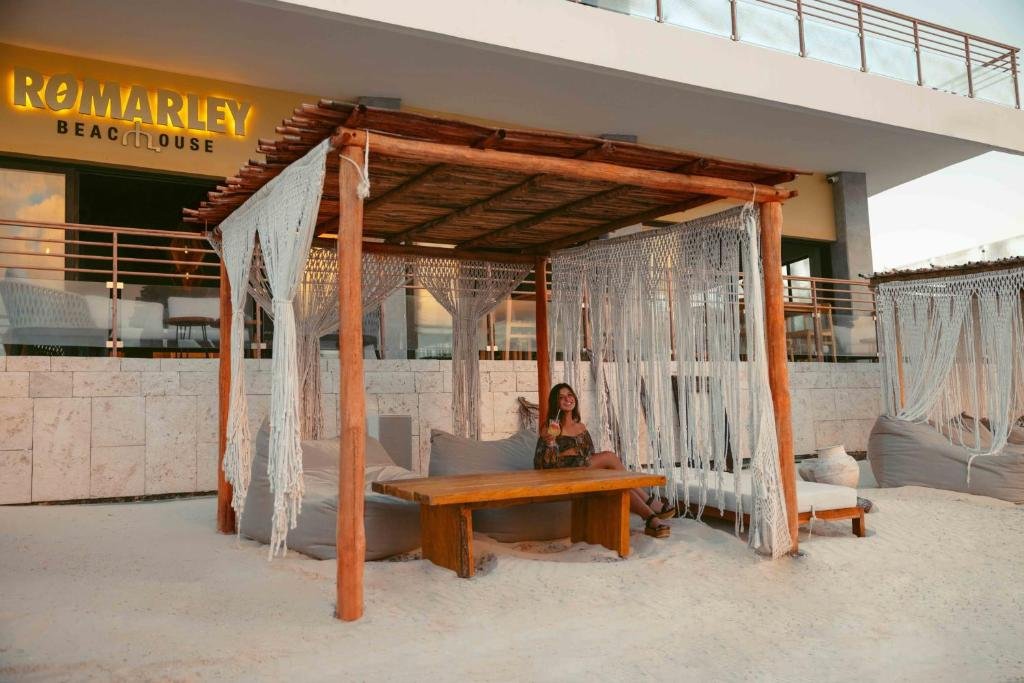 The Fives Oceanfront Puerto Morelos resort
