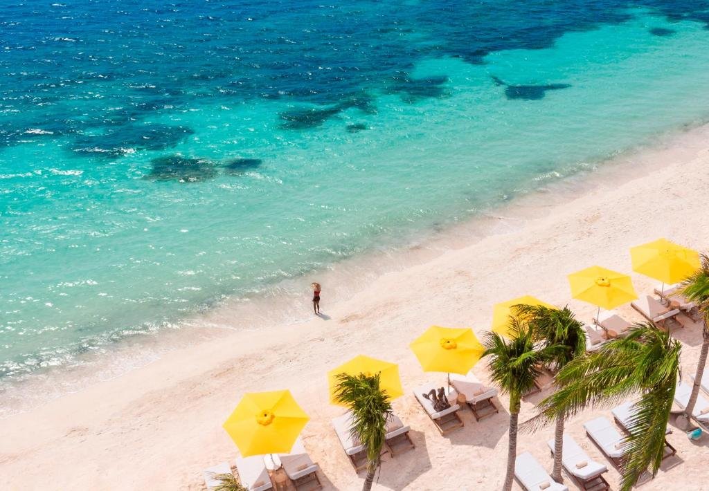 The Fives Oceanfront Puerto Morelos resort