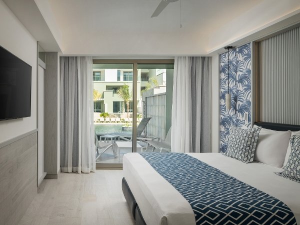 Privileged Suite & Swim Up at Catalonia Grand Costa Mujeres All Suites & Spa