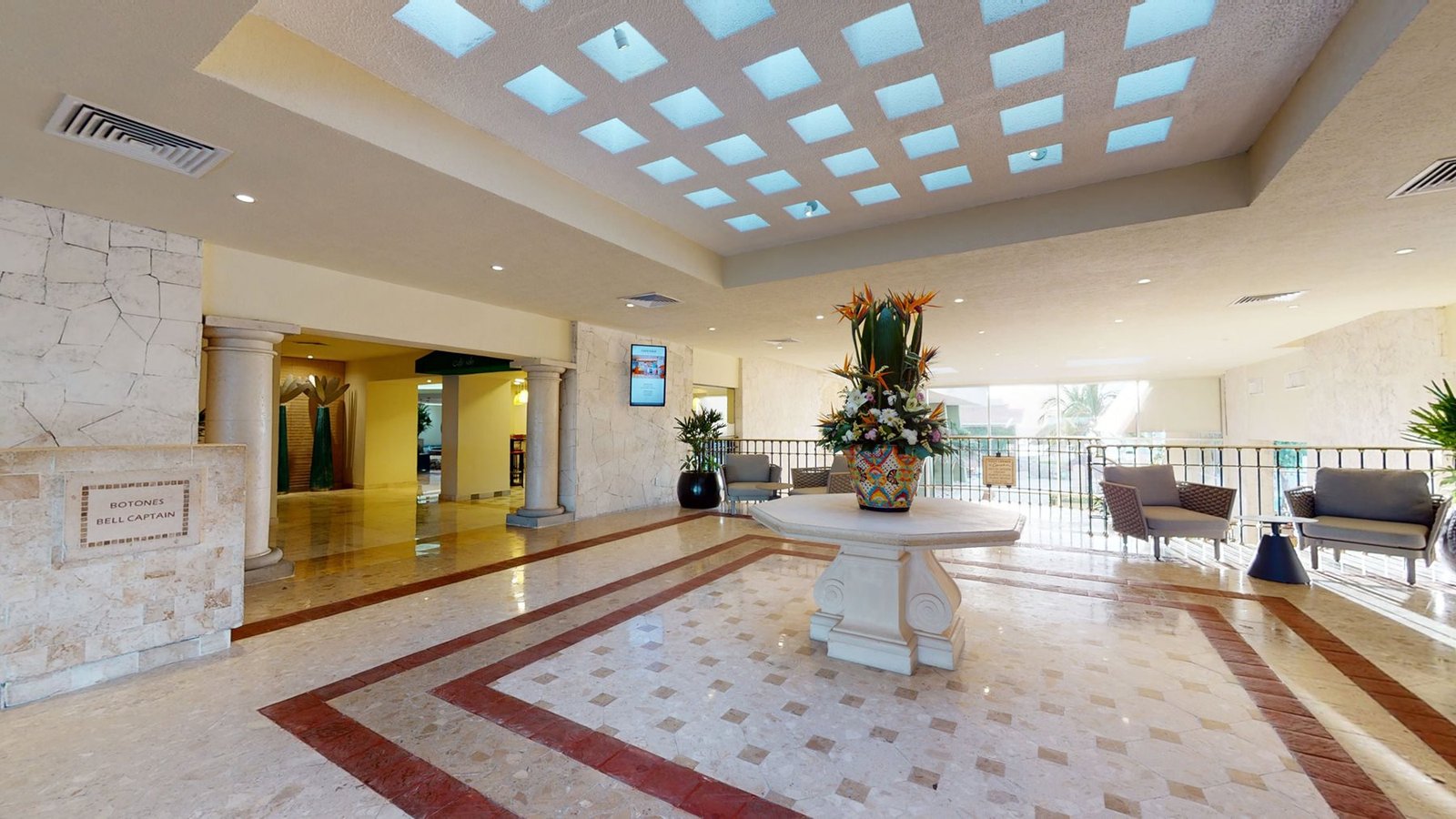 Grand Park Royal Cancún resort