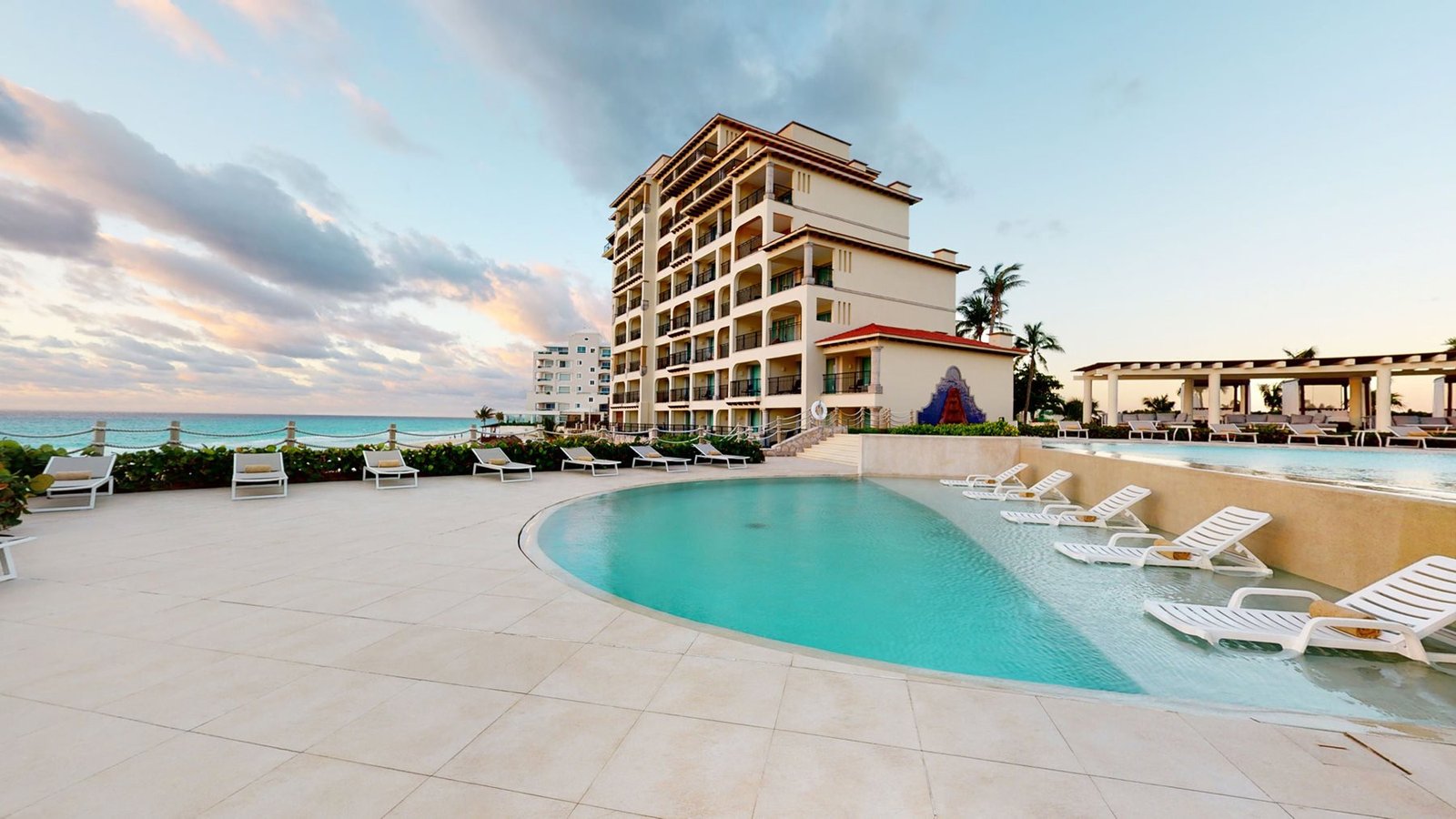 Grand Park Royal Cancún resort