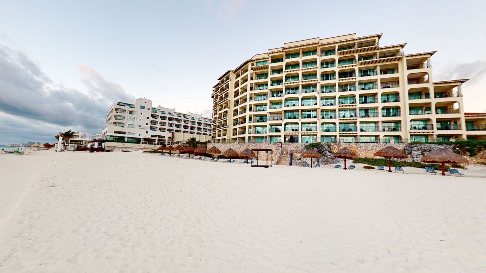 Grand Park Royal Cancún resort