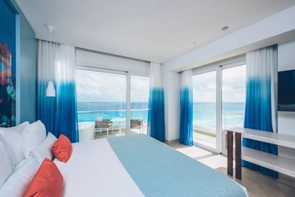 Junior Suite Ocean Front Corner at Iberostar Selection Coral Cancun 