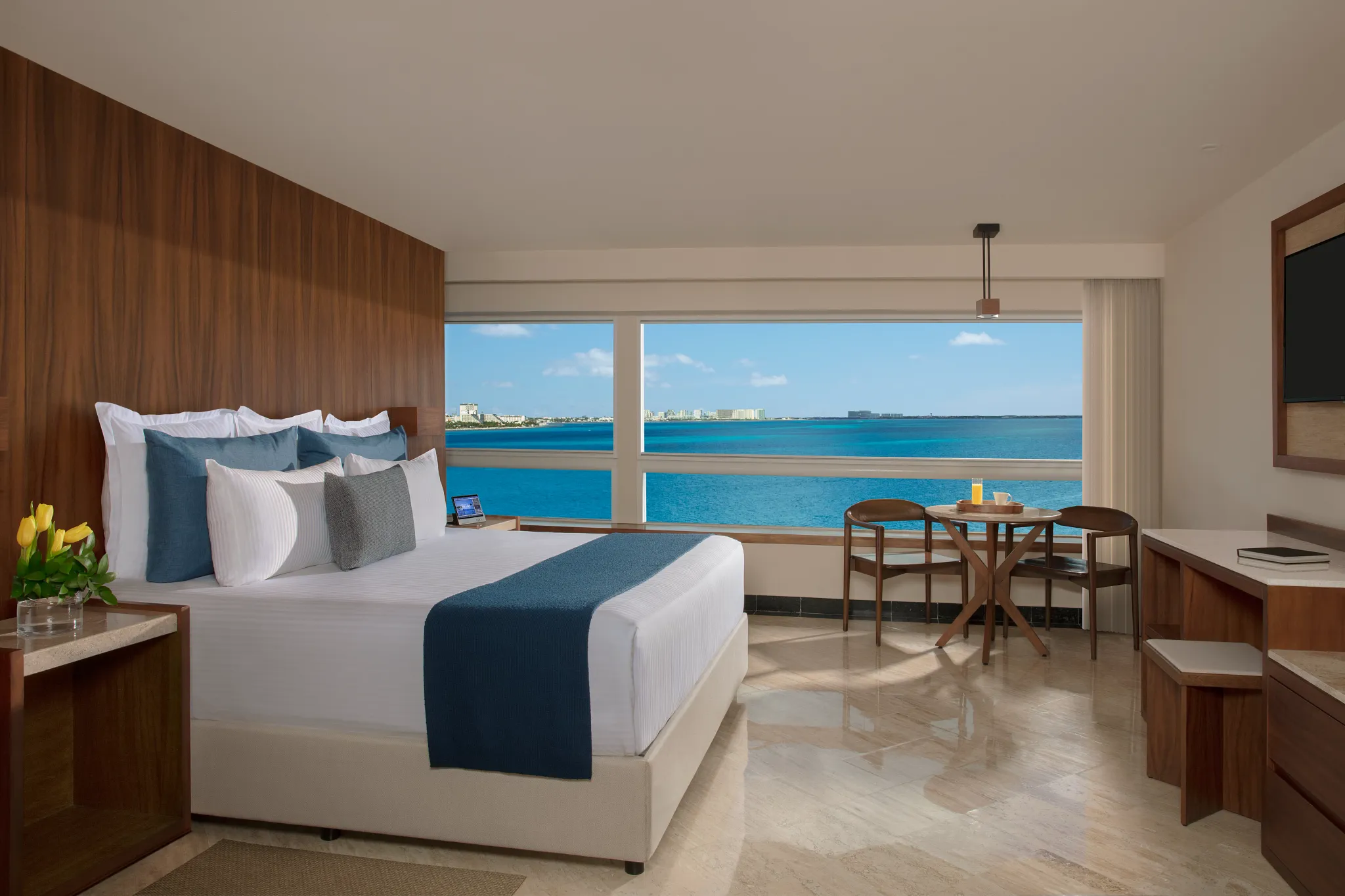 Preferred Club Junior Suite at Dreams Sands Cancun Resort & Spa