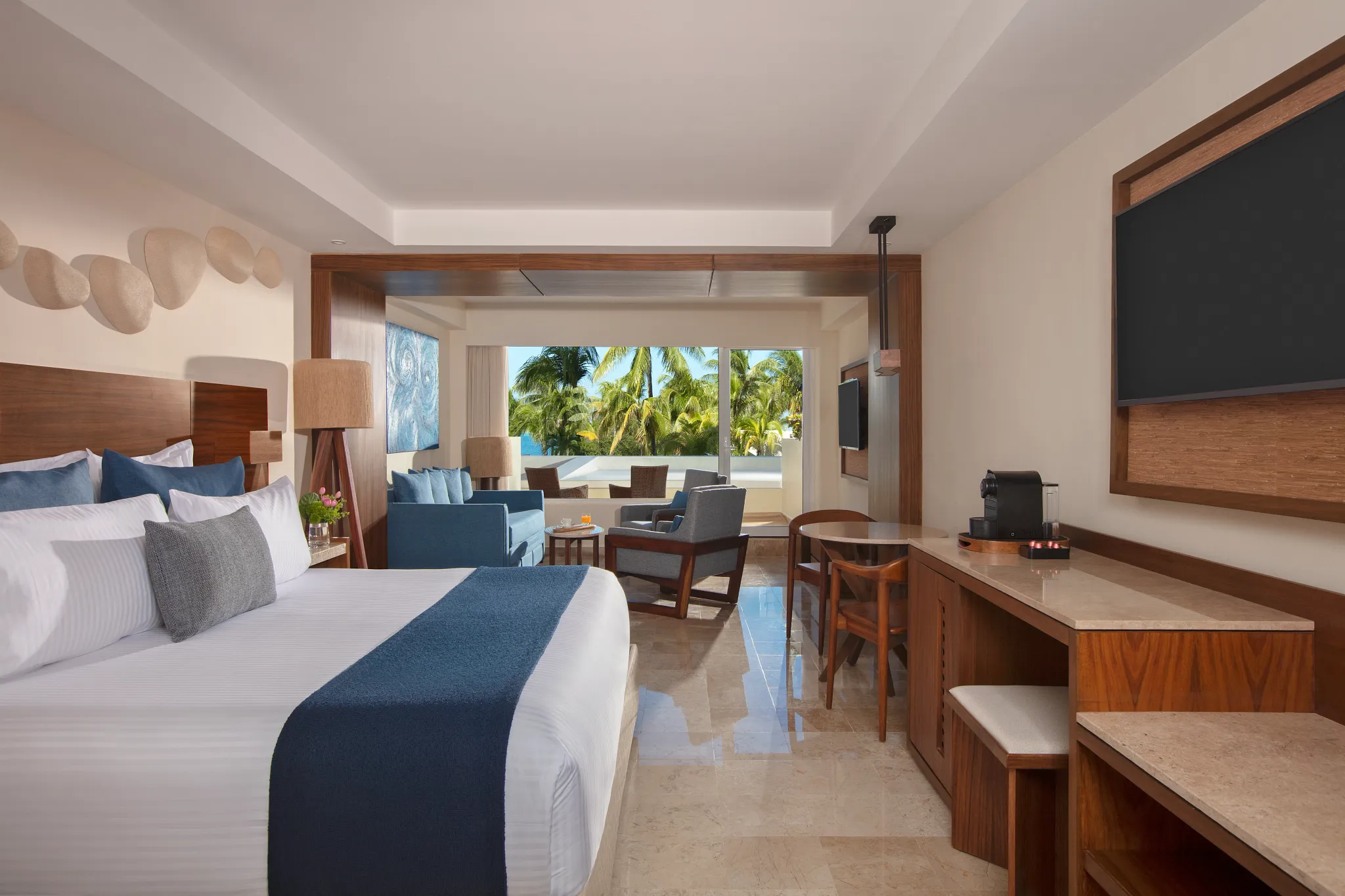 Preferred Club Premium Junior Suite Tropical View at Dreams Sands Cancun Resort & Spa