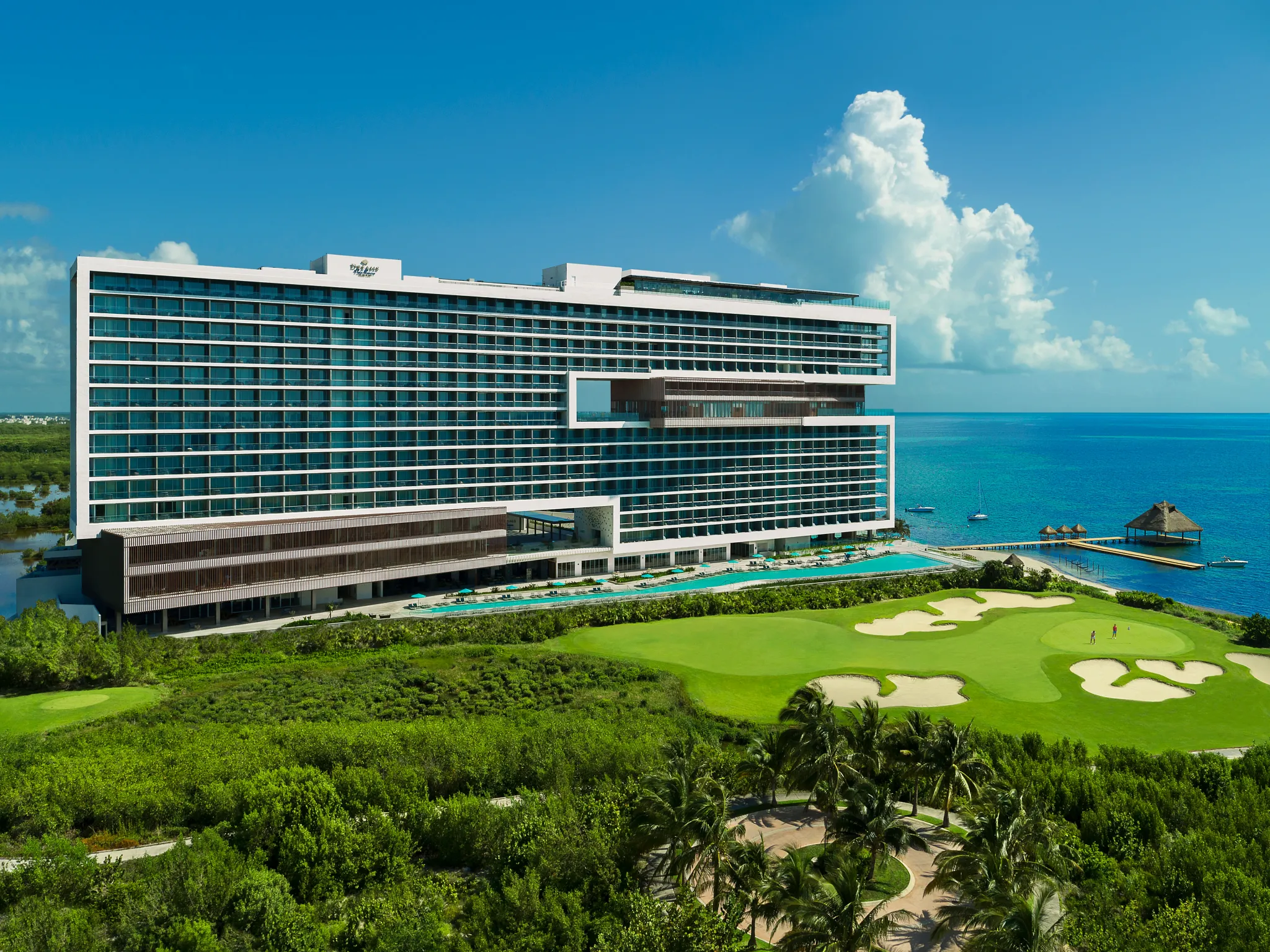Hyatt Vivid Cancun resort