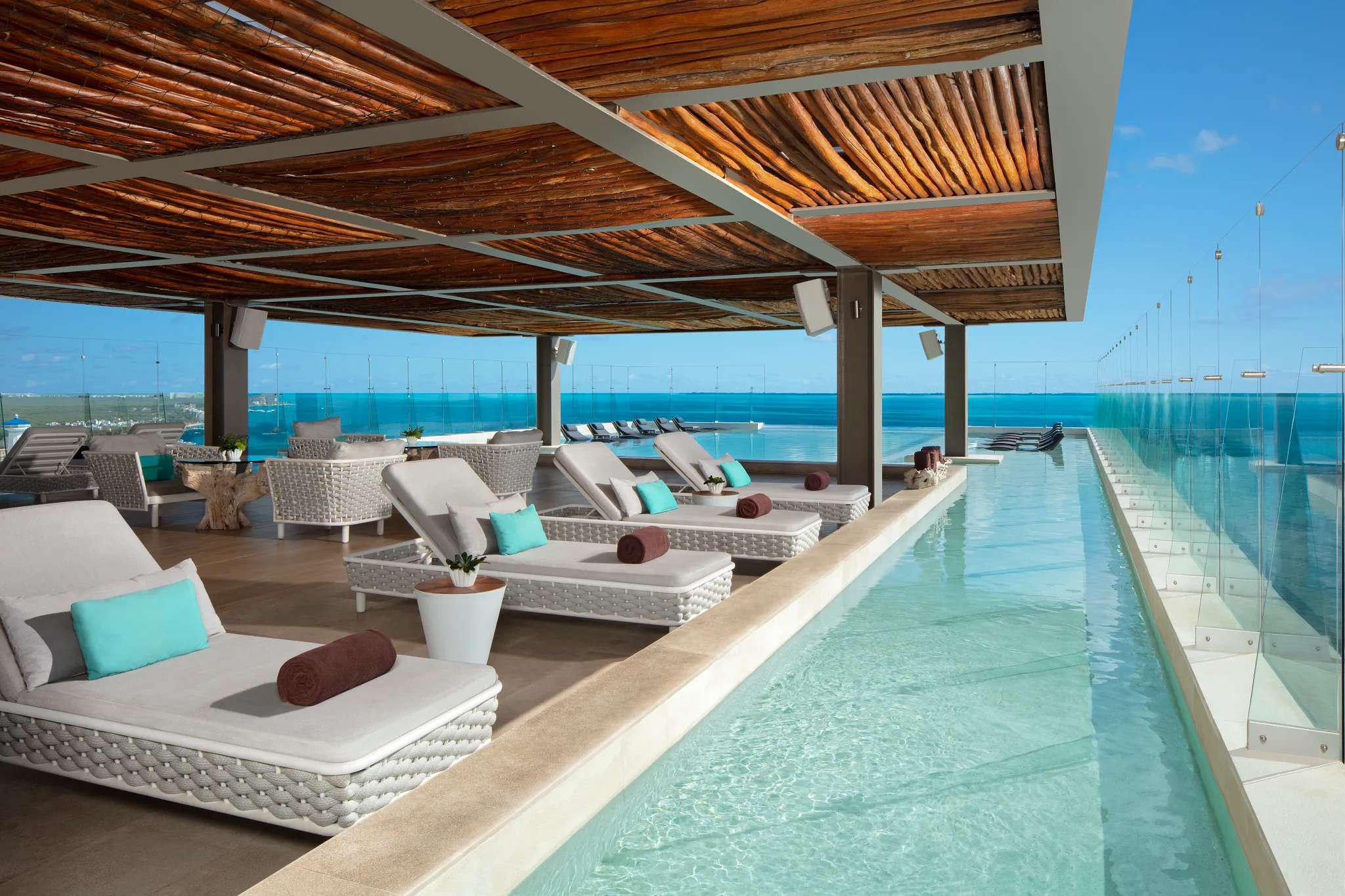 Hyatt Vivid Cancun resort
