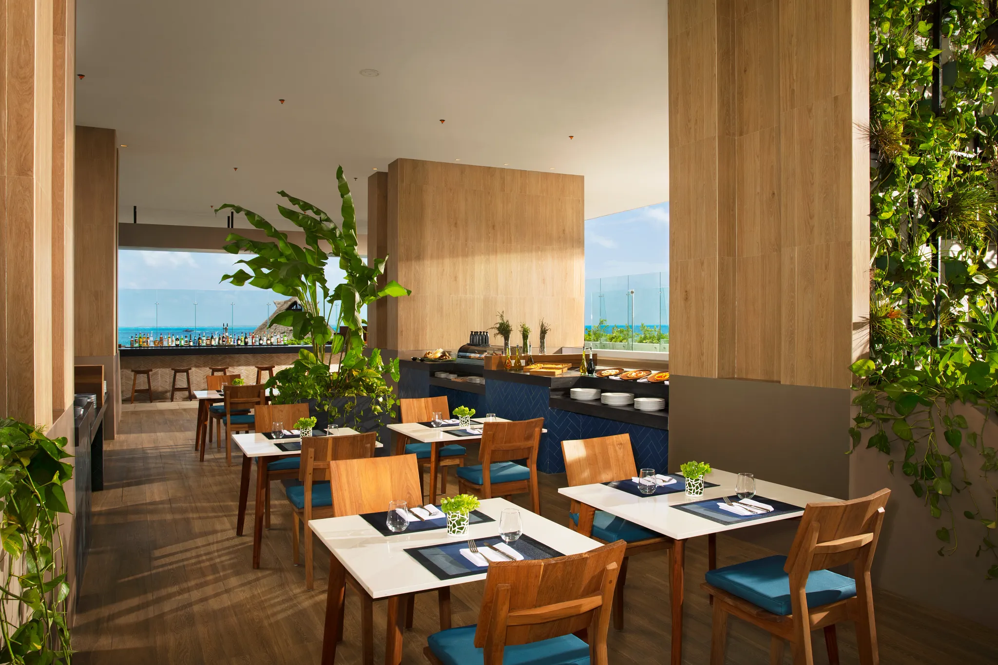 Hyatt Vivid Cancun resort