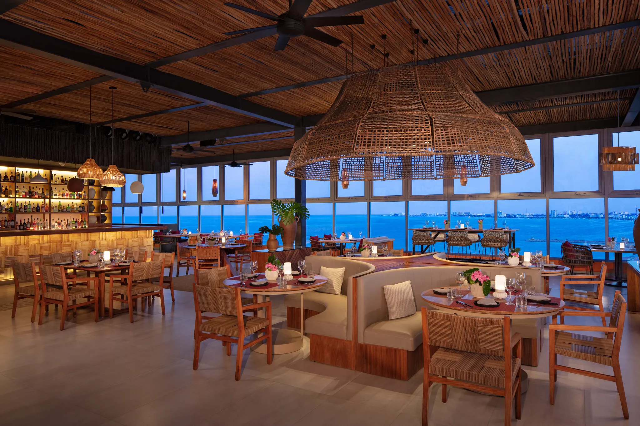 Hyatt Vivid Cancun resort