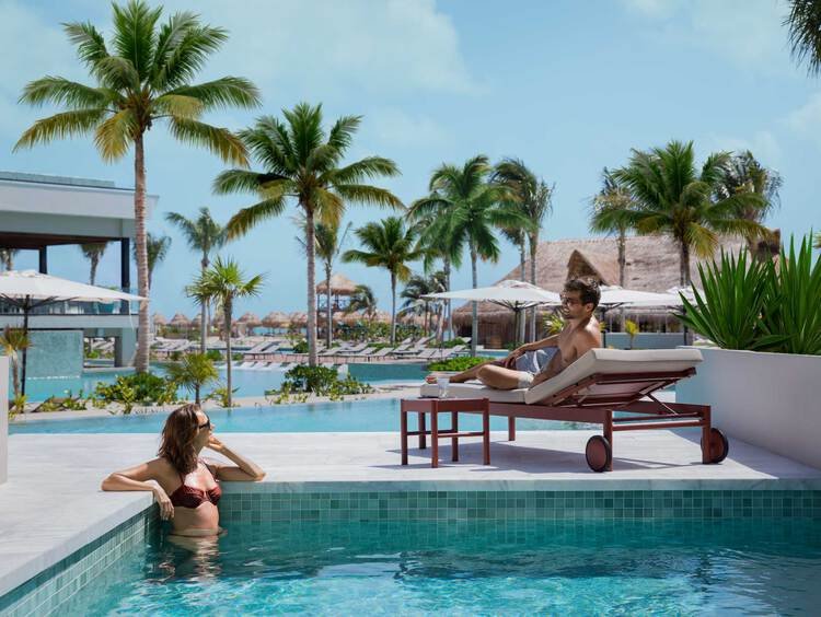 Excellence Club Junior Swim Up Suite with Private Pool at Excellence Coral Playa Mujeres