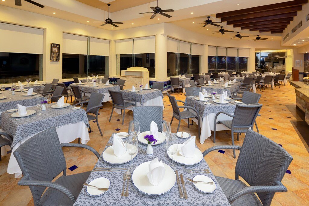 Occidental Tucancún resort