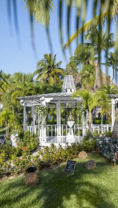 Gazebo wedding venue at Ocean Maya Royale