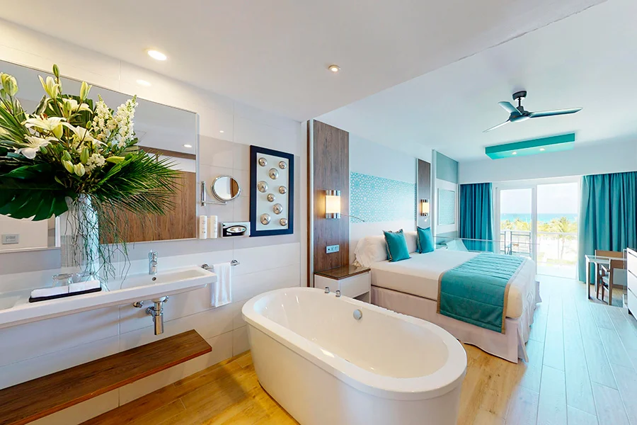 Junior Suite Ocean View - Elite Club at Riu Palace Riviera Maya