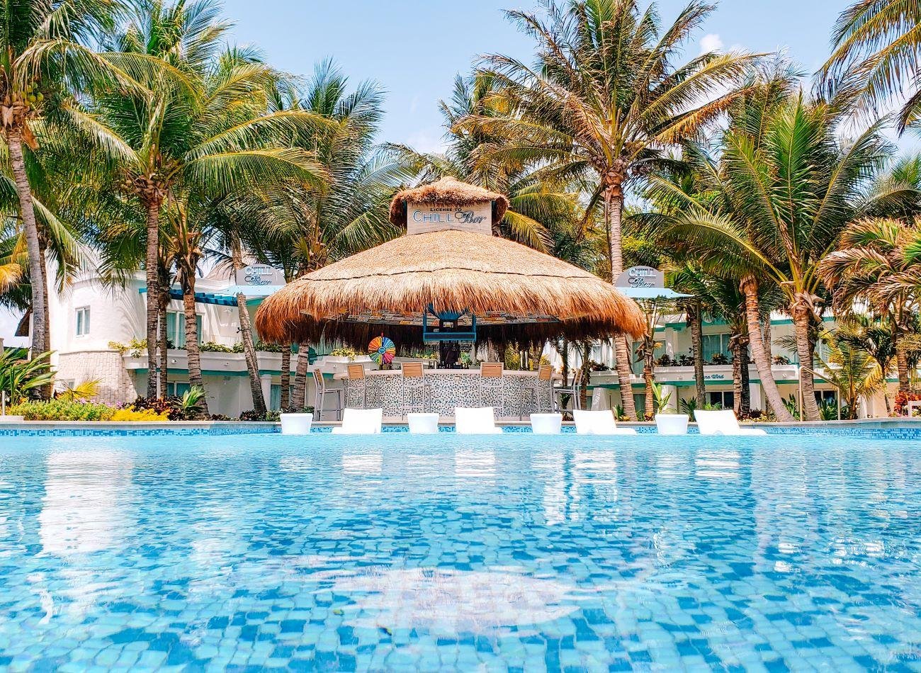Margaritaville Island Reserve Riviera Cancún resort