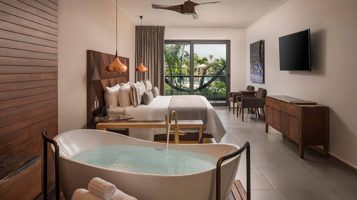 Luxury King with Bathtub at Ventus Ha' at Marina El Cid Spa and Beach Resort