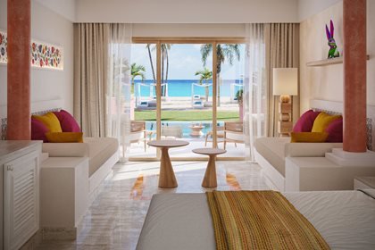 Junior Suite Ocean Front Beach Access at Iberostar Waves Quetzal 