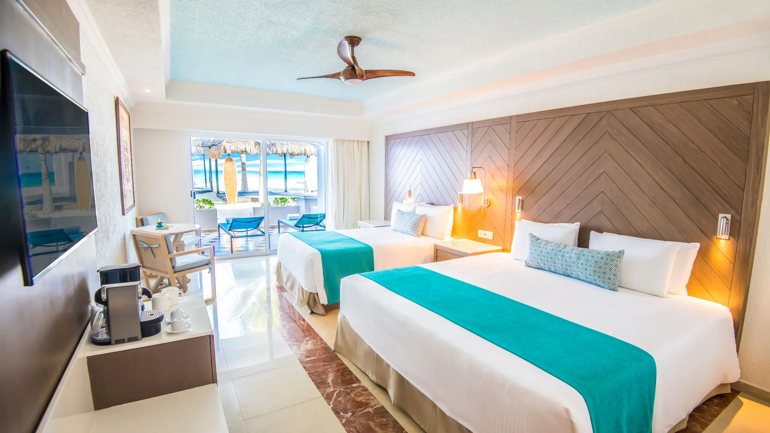 Junior Suite Double Beachfront at Sunscape Cancun Resort & Spa