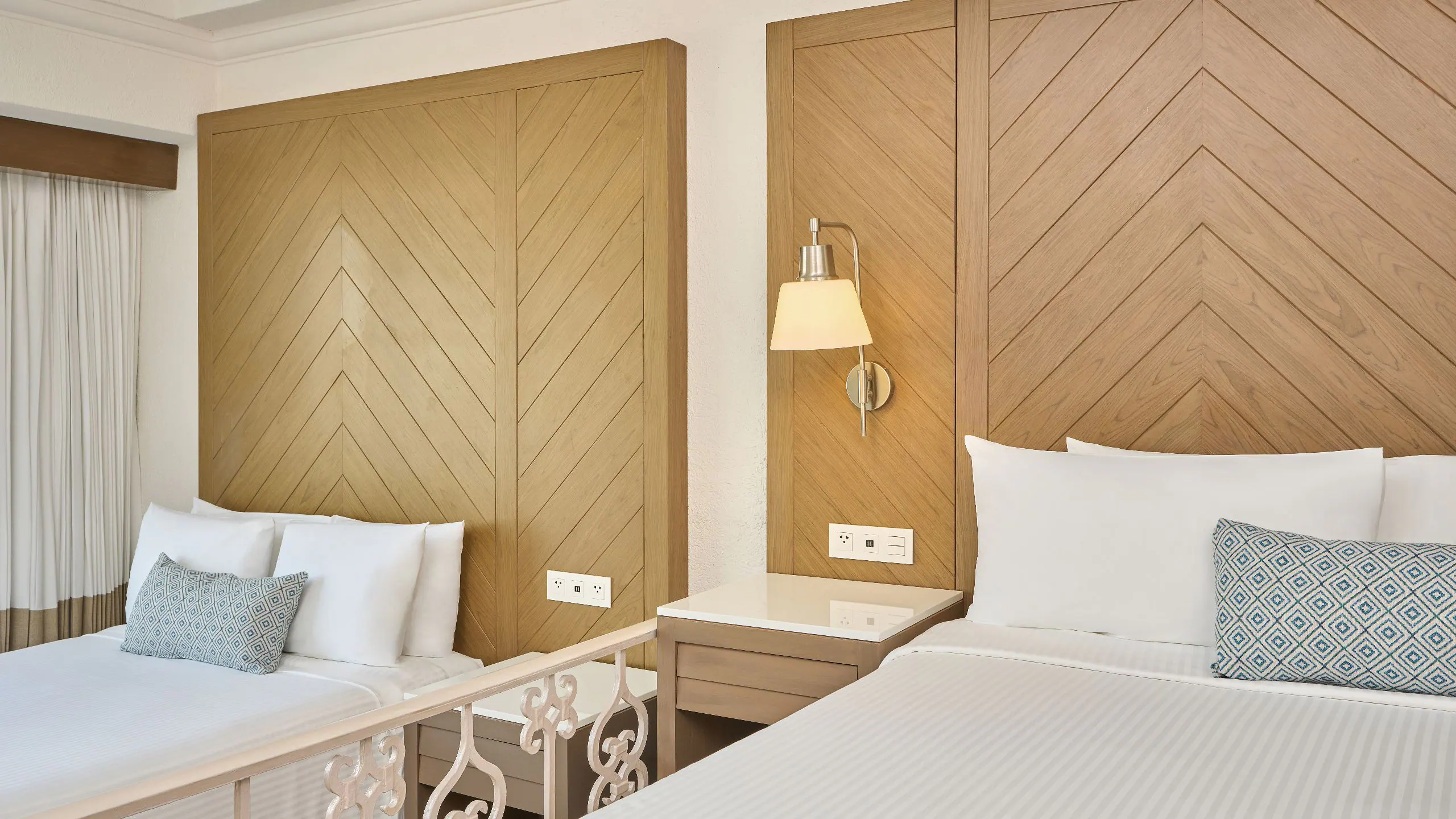 Deluxe Junior Suite Ocean View Double at Sunscape Cancun Resort & Spa