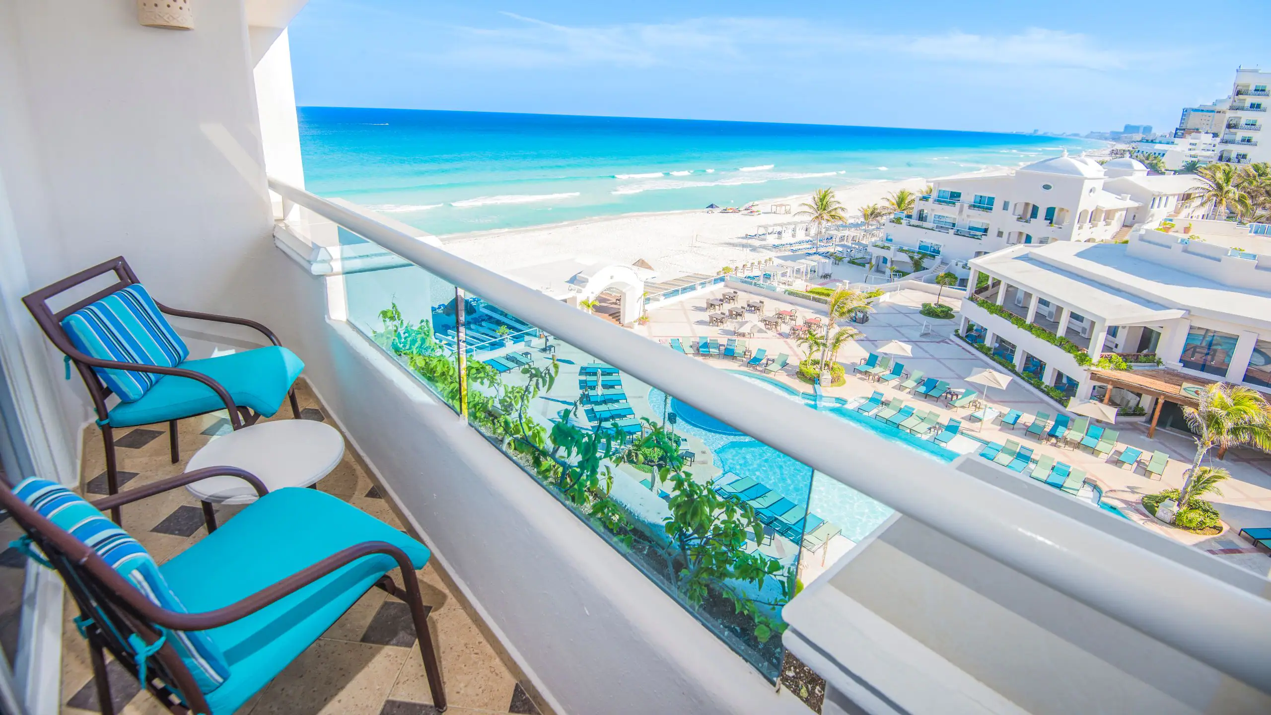 Junior Suite Ocean View Double at Sunscape Cancun Resort & Spa